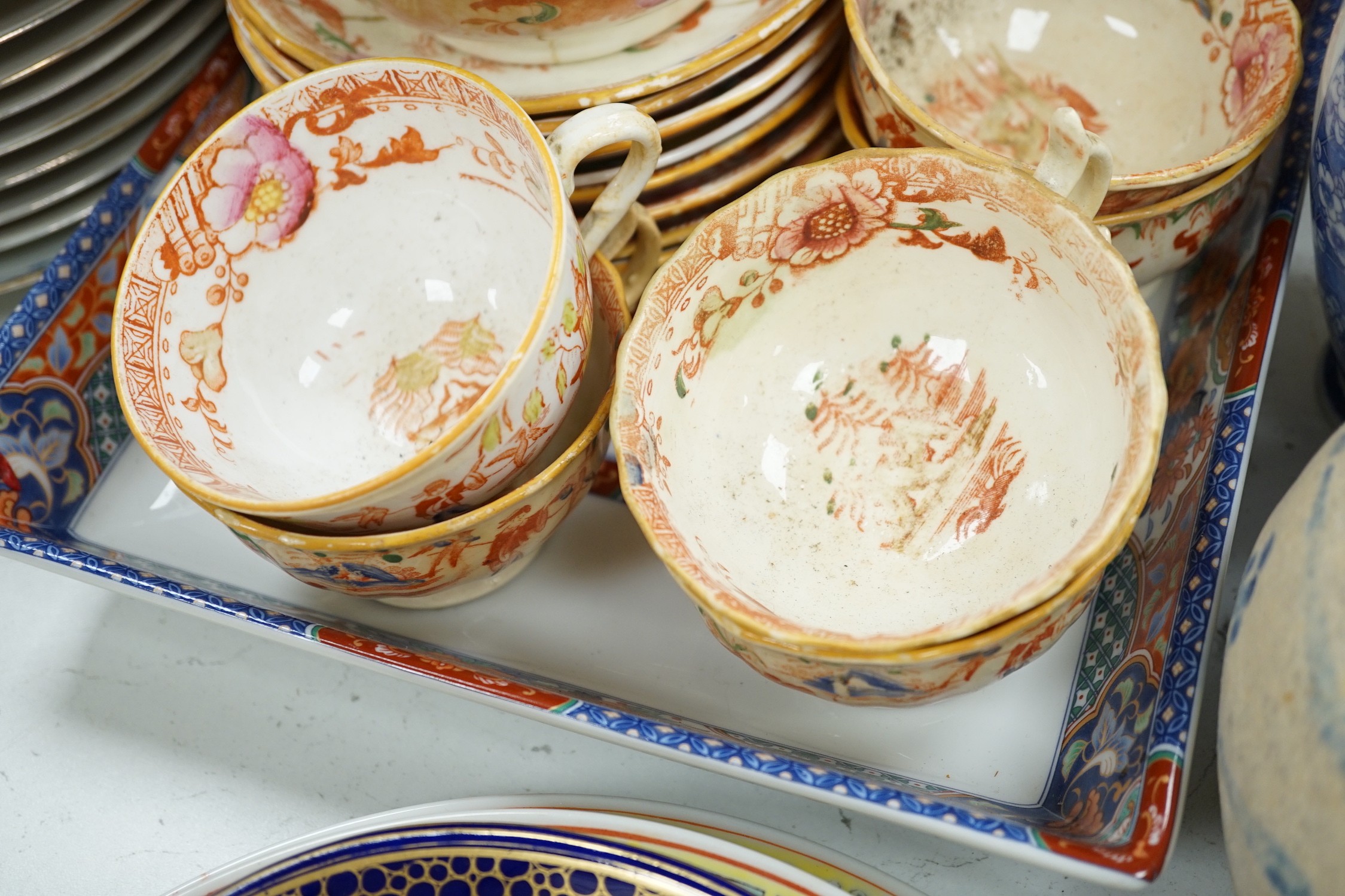 A group of mixed Chinese, Japanese and English ceramics